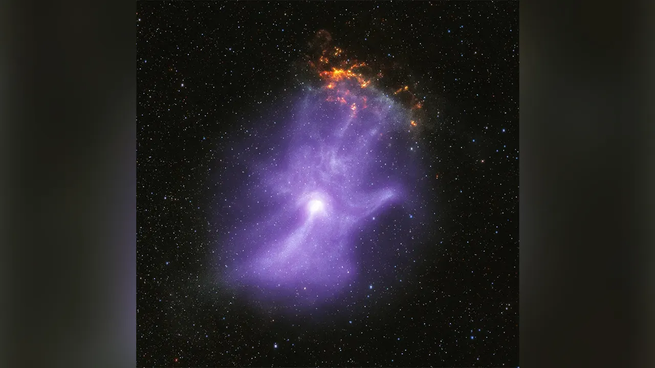 NASA detects the "ghostly cosmic hand" 16 thousand light-years from Earth